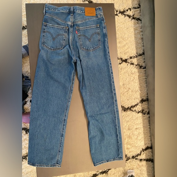 Levi’s rib cage straight jeans - Picture 3 of 6